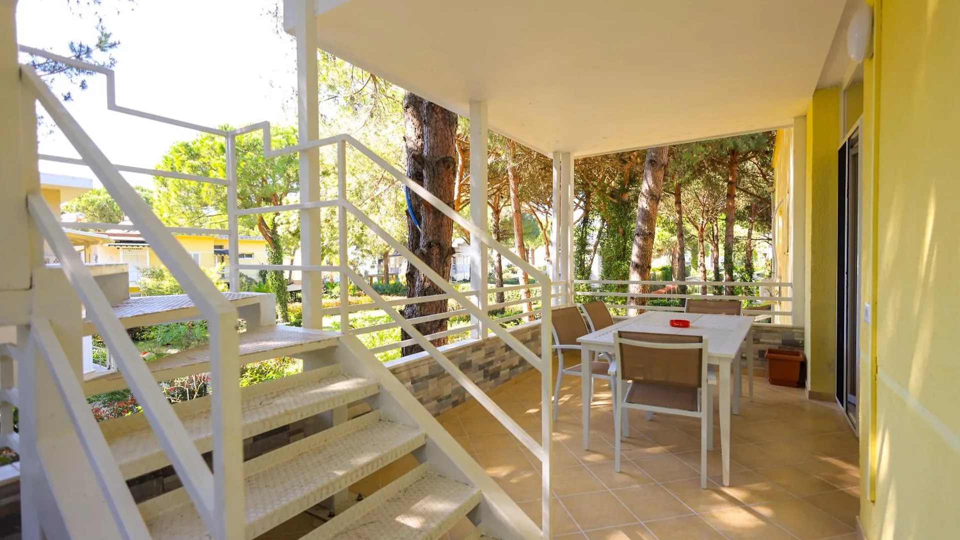 Grandstay Villa Perla Resort Δυρράχιο 0*,